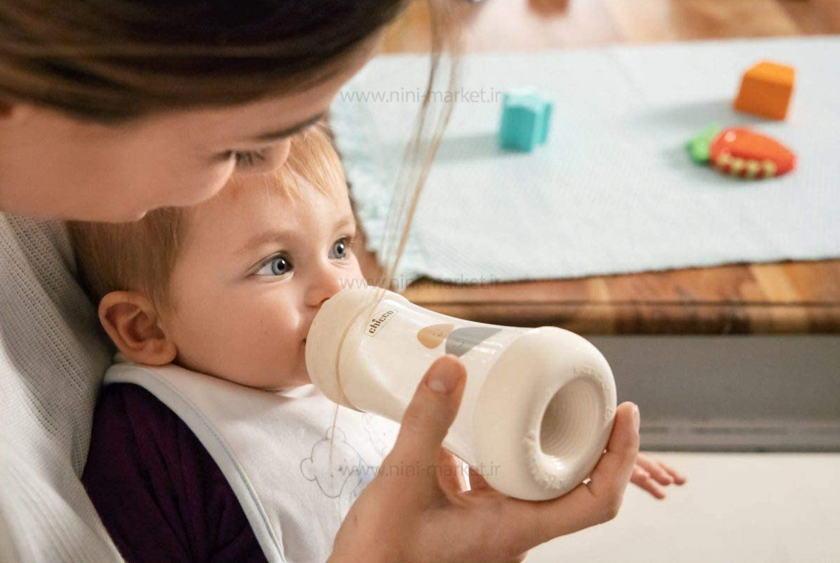 ویژگی شیشه شیر پرفکت 150 میل 0+ ماه رنگ صورتی چیکو Chicco