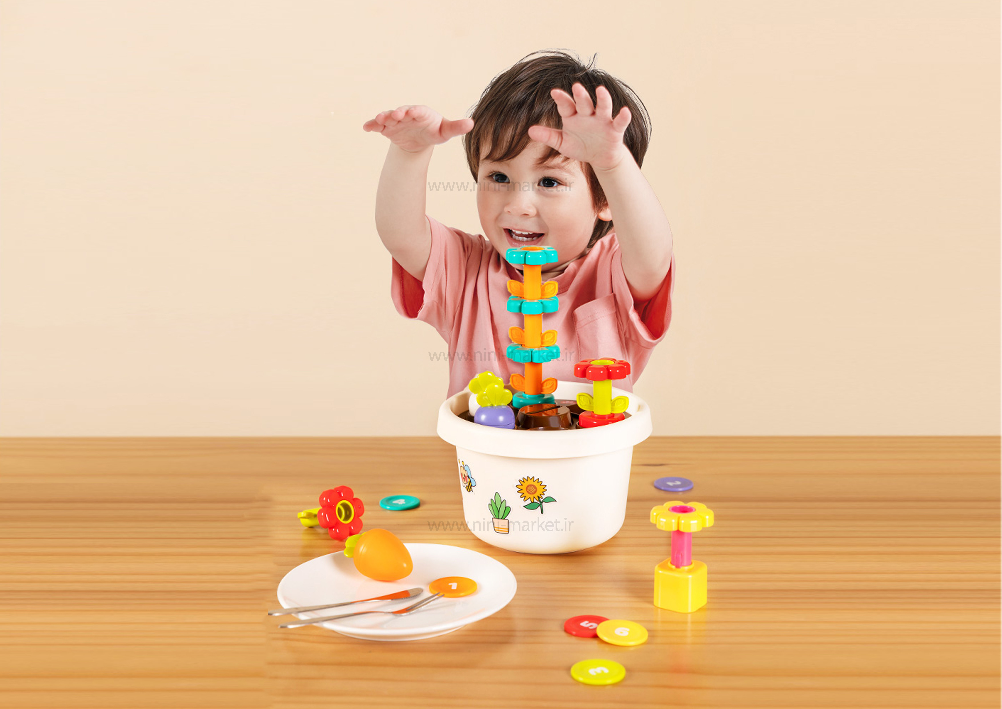 ویژگی گل و گلدون بازی فکری هولی تویز Hulie toys