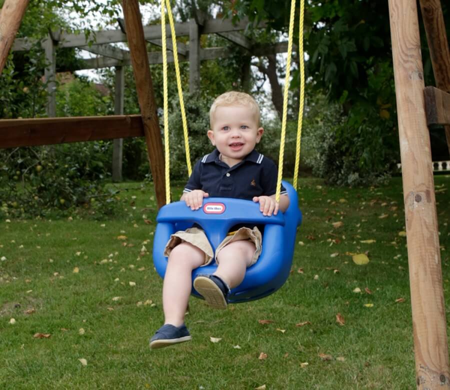 نکات حائز اهمیت در خصوص قرار دادن کودک در تاب 