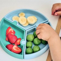 ظرف غذا پازلی چند بخش رنگ آبی فیروزه ای مینیک اوی اوی minik oi oi