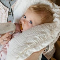 شیشه شیر پیرکس 110 میل رنگ کالباسی فاقد جعبه بیبز Bibs