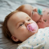 پستانک بادامی تکی الترا ایر 0 - 6 ماه صورتی اونت Avent (بدون جعبه)