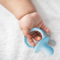 دندان گیر طرح پستانک رنگ آبی مینیک اوی اوی Minik oioi