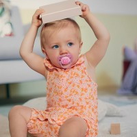 پستانک بادامی تکی الترا سافت 6 - 18 ماه طرح ساده اونت Avent  (بدون جعبه)