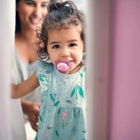 پستانک بادامی تکی الترا سافت 6 - 18 ماه طرح ساده اونت Avent  (بدون جعبه)