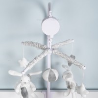 آويز بالای تخت طرح خرگوش سفید طوسی یانیک تویز Yanic Toys