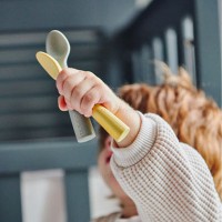 قاشق دو عددی رنگ طوسی زرد مینیک اوی وای Minik Oioi