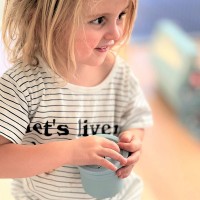 لیوان دو کاره سیلیکونی رنگ آبی مینیک اوی اوی Minik Oioi