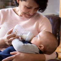 شیشه شیر 260 میل نچرال طرح زرافه فیلیپس اونت Philips Avent