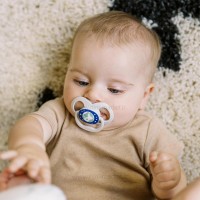 پستانک دو عددی درب دار بادامی نایت 6-18 ماه طرح دار دکتر براون Dr.brown