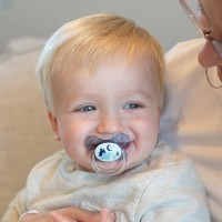 پستانک تکی طرح ماه رنگ آبی ۶-۱۸ ماه دکتر براون Dr.brown (فاقد جعبه)