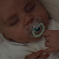 پستانک تکی 6 - 18 ماه ارتودونسی شب تاب طرح نهنگ رنگ سفید سواوینکس Suavinex (بدون جعبه)