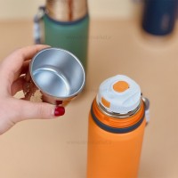 فلاسک آب رنگ نارنجی 700 میل Yes-water