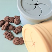 لیوان دو کاره سیلیکونی رنگ زرد مینیک اوی اوی Minik Oioi