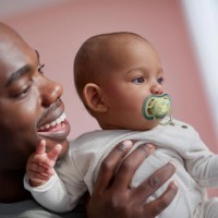 پستانک بادامی تکی الترا ایر 0 - 6 ماه طرح خورشید اونت Avent (بدون جعبه)