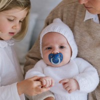 پستانک تکی 6 - 18 ماه ارتودونسی شب تاب طرح ستاره رنگ سورمه ای سواوینکس Suavinex (بدون جعبه)