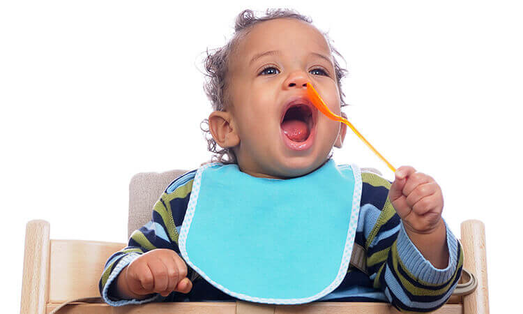 معرفی انواع پیشبند نوزاد 