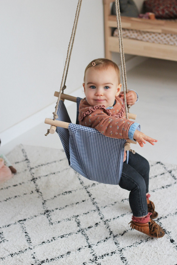 فواید تاب بازی برای کودکان